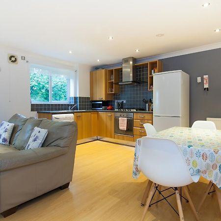 Apartament Rest & Recharge - Birley View Manchester Zewnętrze zdjęcie
